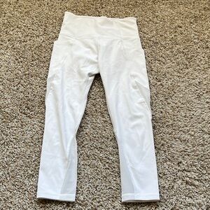 Athleta crop White Leggings pockets